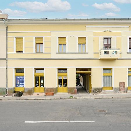 Central Park Apartments Oradea Dış mekan fotoğraf