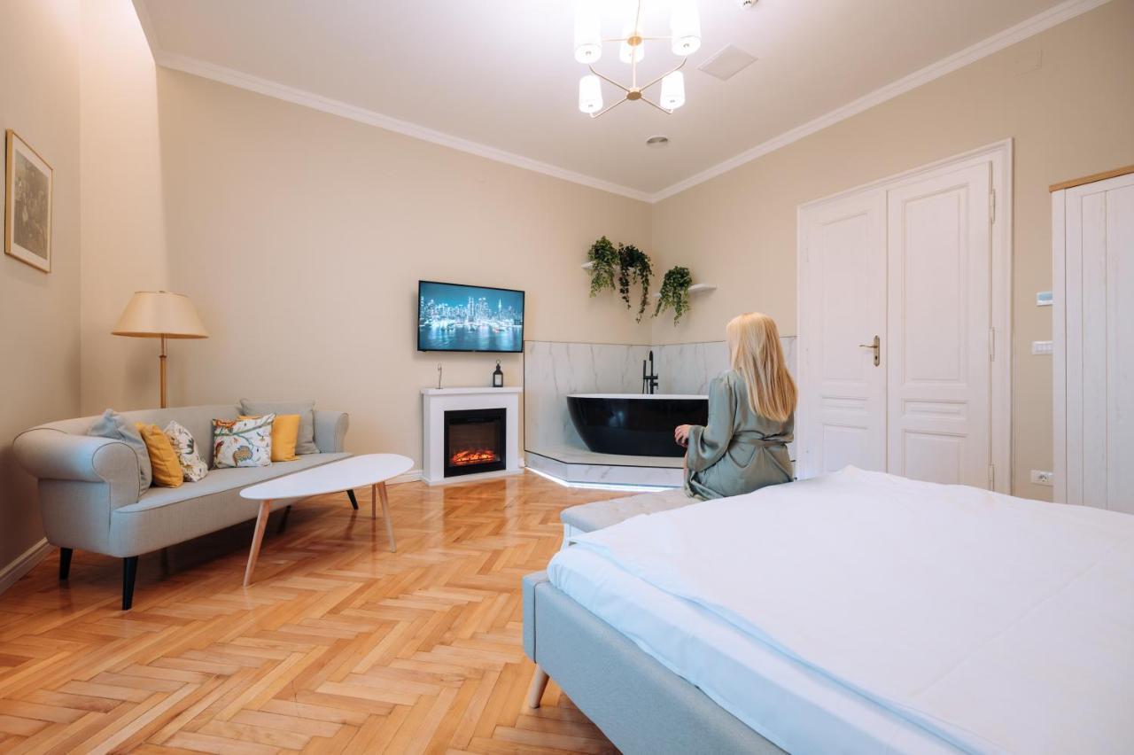 Central Park Apartments Oradea Dış mekan fotoğraf
